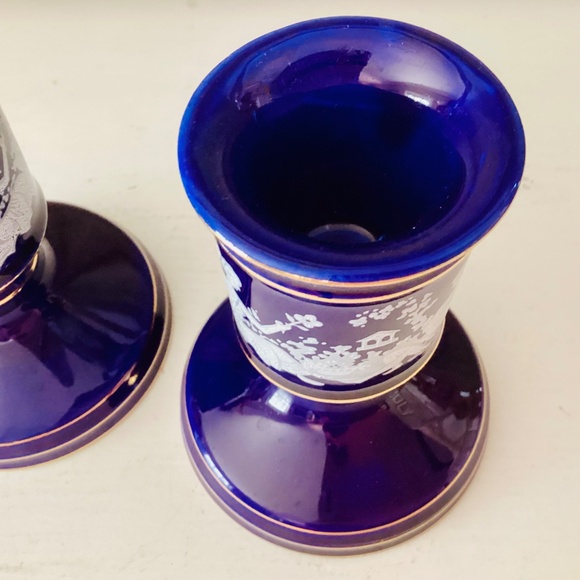 Vintage Porcelain Grecian Candlesticks Set Of 2 Cobalt Blue & White Gold Accents - Picture 6 of 12